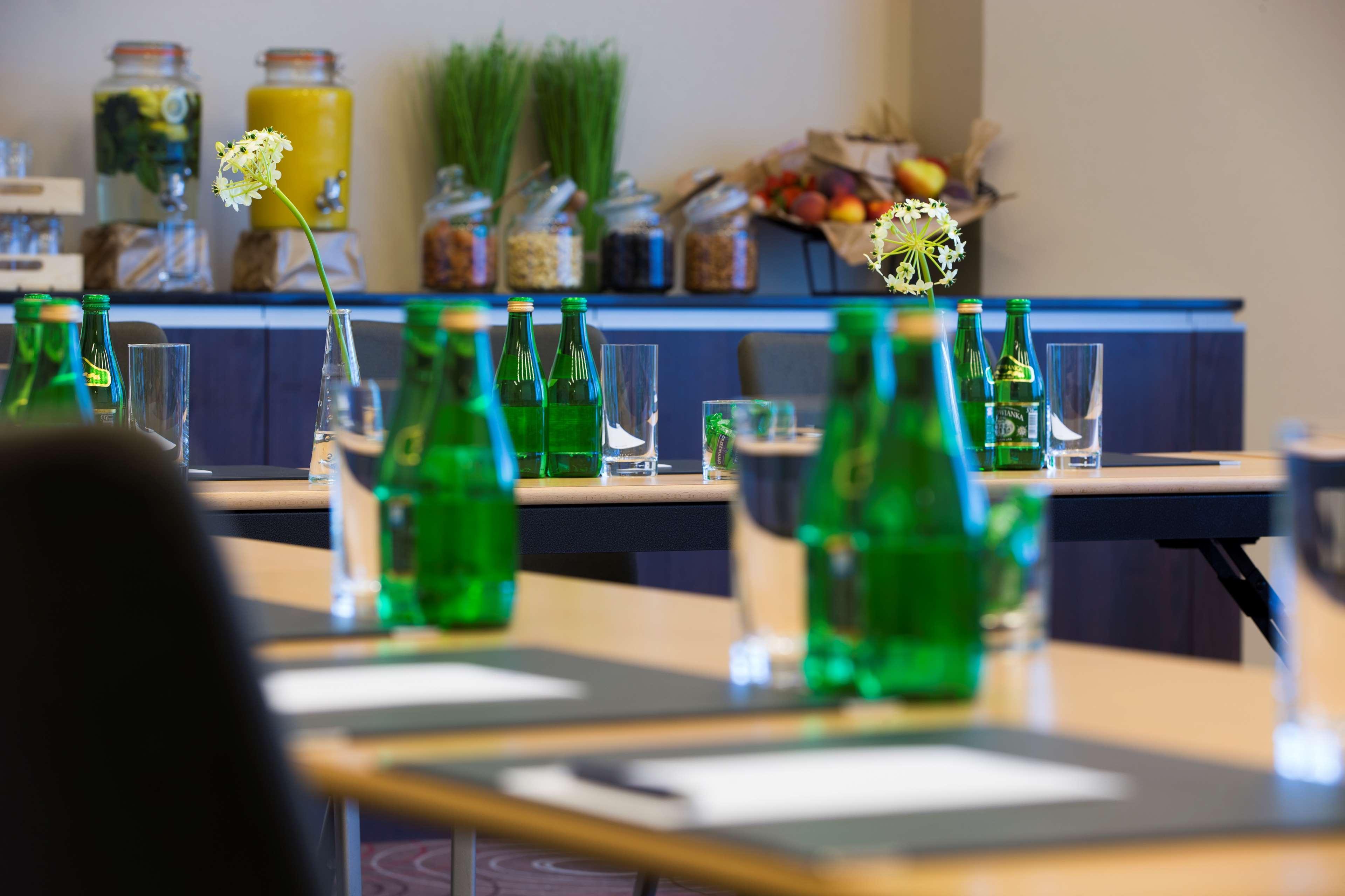 Radisson Blu Sobieski Warsaw Exterior photo The table setting at a meeting