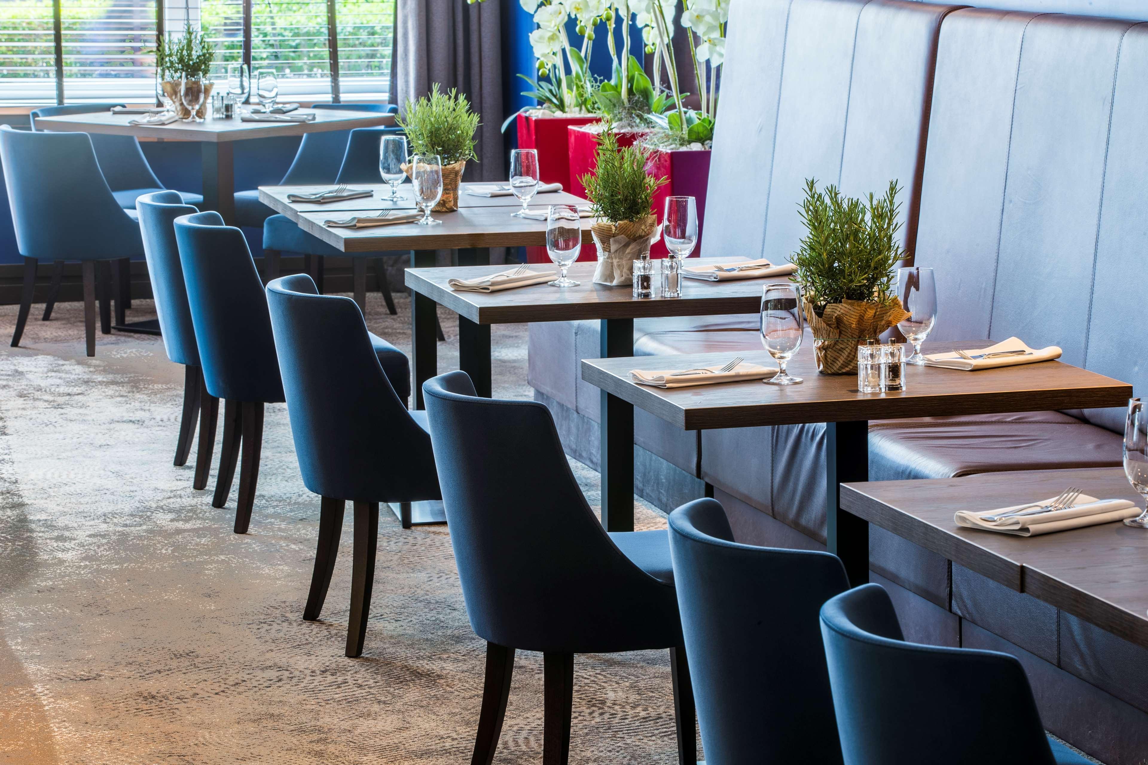 Radisson Blu Sobieski Warsaw Exterior photo Restaurant interior design