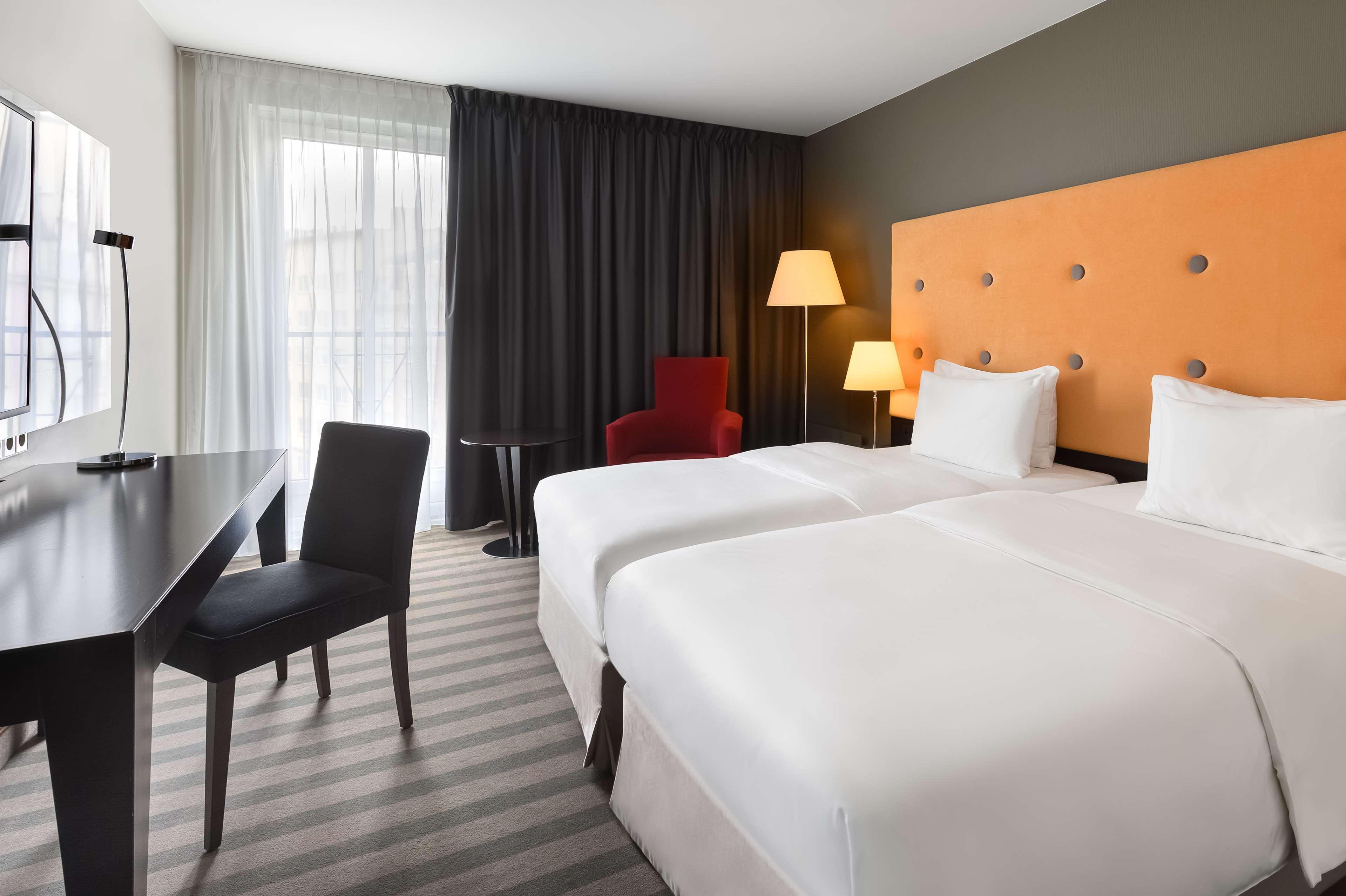 Radisson Blu Sobieski Warsaw Exterior photo Room at the hotel