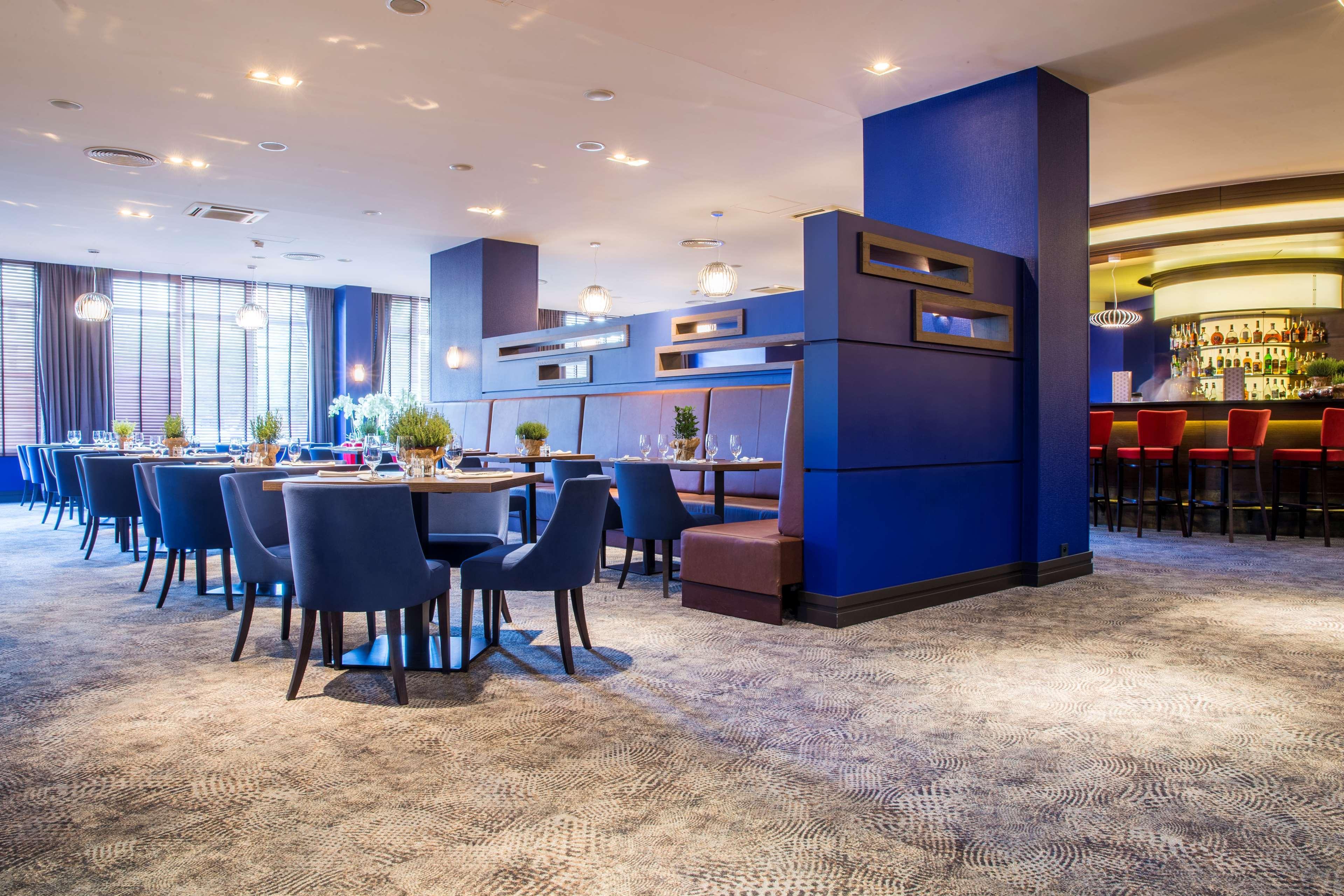 Radisson Blu Sobieski Warsaw Exterior photo The interior of the restaurant