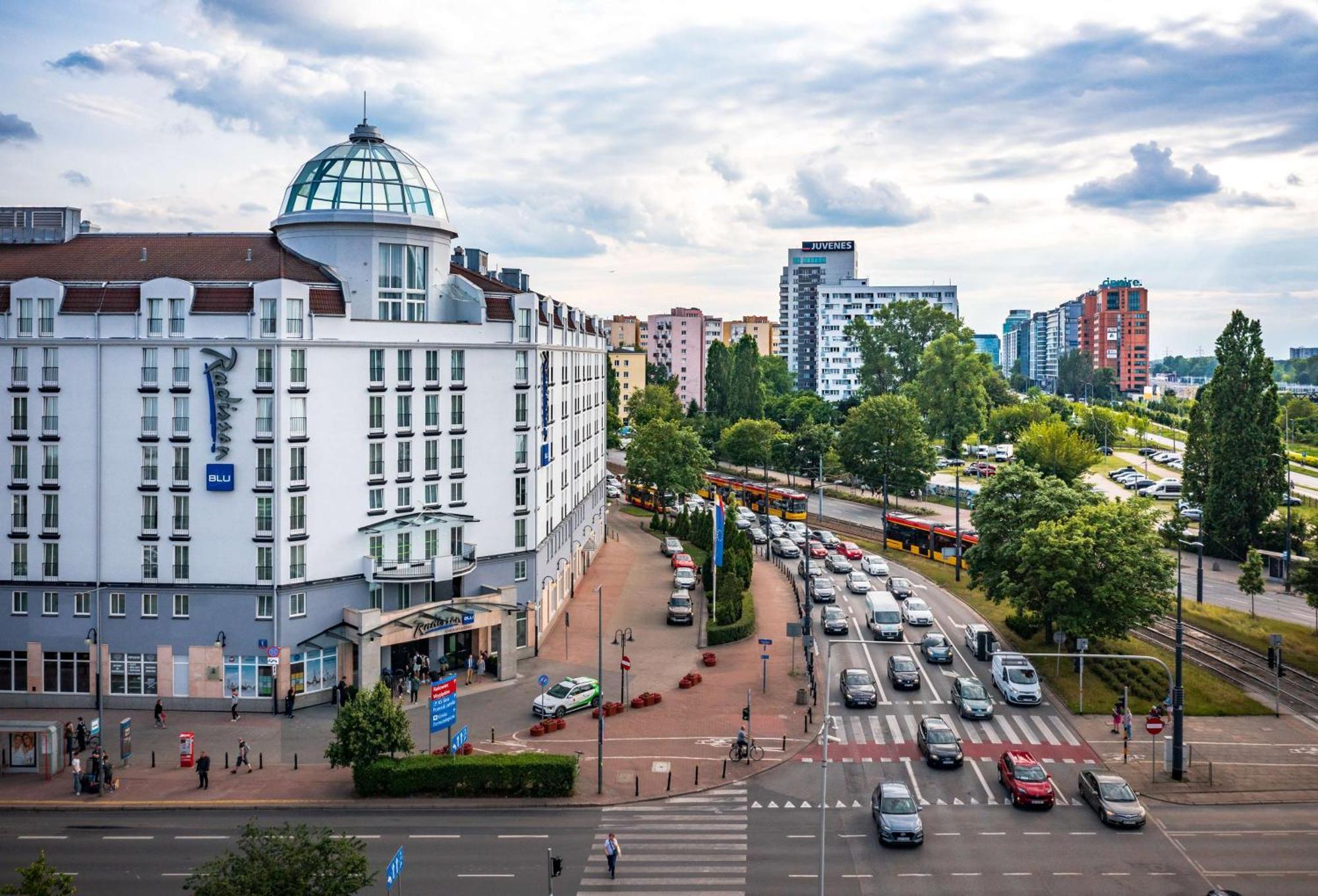 Radisson Blu Sobieski Warsaw Exterior photo The hotel in 2019